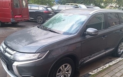 Mitsubishi Outlander III рестайлинг 3, 2015 год, 1 550 000 рублей, 1 фотография
