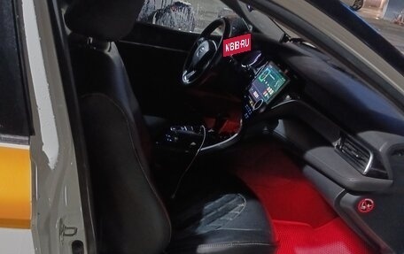 Toyota Camry, 2019 год, 1 650 000 рублей, 10 фотография