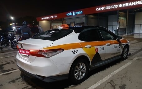 Toyota Camry, 2019 год, 1 650 000 рублей, 13 фотография