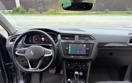 Volkswagen Tiguan II, 2021 год, 3 250 000 рублей, 17 фотография