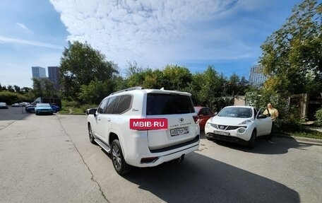 Toyota Land Cruiser, 2021 год, 11 000 000 рублей, 3 фотография