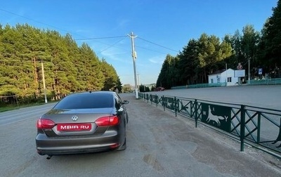 Volkswagen Jetta VI, 2013 год, 900 000 рублей, 1 фотография