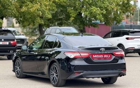 Toyota Camry, 2018 год, 2 700 000 рублей, 5 фотография