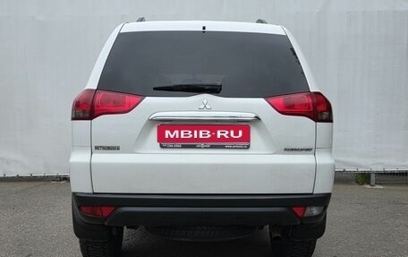 Mitsubishi Pajero Sport II рестайлинг, 2014 год, 1 800 000 рублей, 6 фотография