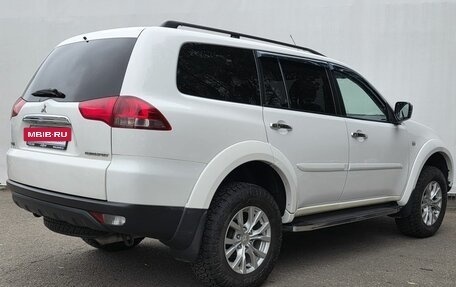 Mitsubishi Pajero Sport II рестайлинг, 2014 год, 1 800 000 рублей, 5 фотография