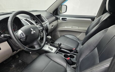 Mitsubishi Pajero Sport II рестайлинг, 2014 год, 1 800 000 рублей, 9 фотография