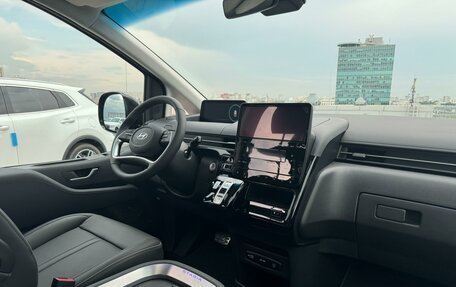 Hyundai Staria, 2025 год, 7 690 000 рублей, 10 фотография