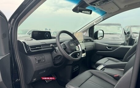 Hyundai Staria, 2025 год, 7 690 000 рублей, 8 фотография