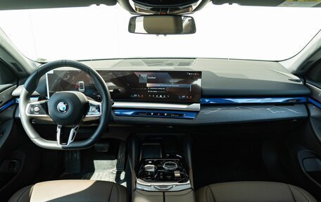 BMW 5 серия, 2025 год, 7 290 000 рублей, 11 фотография