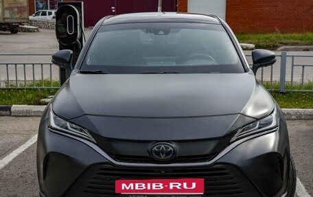 Toyota Venza, 2021 год, 3 790 000 рублей, 2 фотография