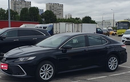 Toyota Camry, 2021 год, 1 950 000 рублей, 1 фотография
