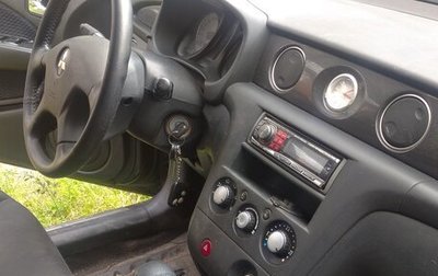 Mitsubishi Outlander III рестайлинг 3, 2006 год, 650 000 рублей, 1 фотография