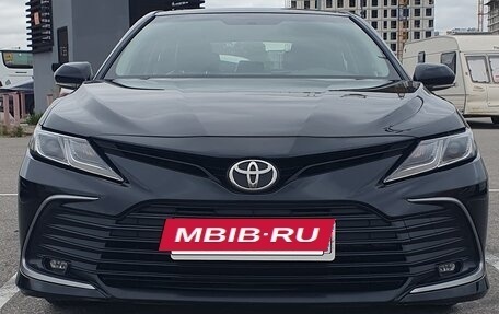 Toyota Camry, 2021 год, 1 950 000 рублей, 15 фотография