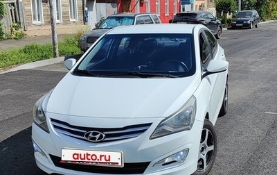 Hyundai Solaris II рестайлинг, 2015 год, 900 000 рублей, 1 фотография