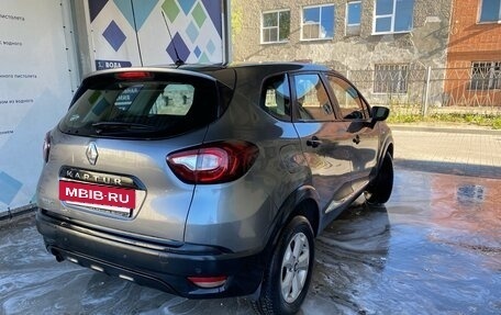 Renault Kaptur I рестайлинг, 2017 год, 770 000 рублей, 6 фотография