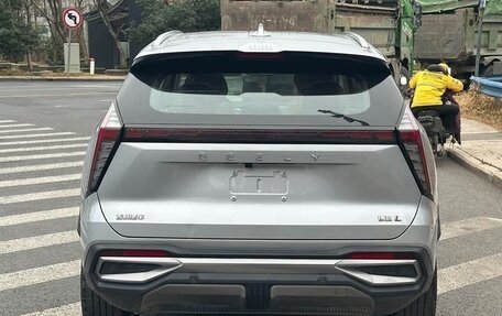 Geely Atlas, 2024 год, 1 850 000 рублей, 6 фотография