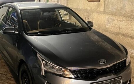 KIA Rio IV, 2020 год, 1 550 000 рублей, 3 фотография