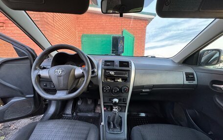 Toyota Corolla, 2011 год, 900 000 рублей, 9 фотография