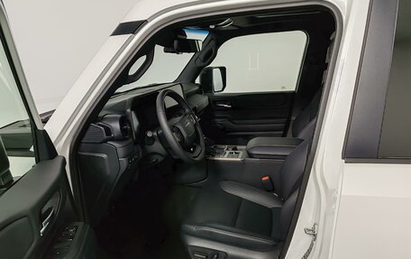 Toyota Land Cruiser Prado, 2024 год, 12 290 000 рублей, 9 фотография