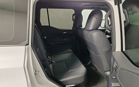 Toyota Land Cruiser Prado, 2024 год, 12 290 000 рублей, 28 фотография