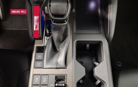 Toyota Land Cruiser Prado, 2024 год, 12 290 000 рублей, 21 фотография