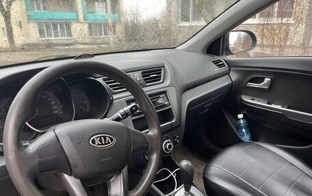 KIA Rio III рестайлинг, 2011 год, 800 000 рублей, 9 фотография