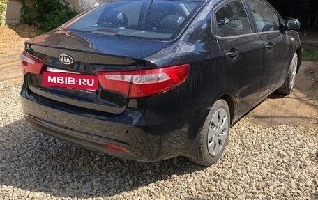 KIA Rio III рестайлинг, 2011 год, 800 000 рублей, 4 фотография