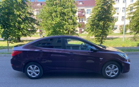 Hyundai Solaris II рестайлинг, 2011 год, 850 000 рублей, 3 фотография