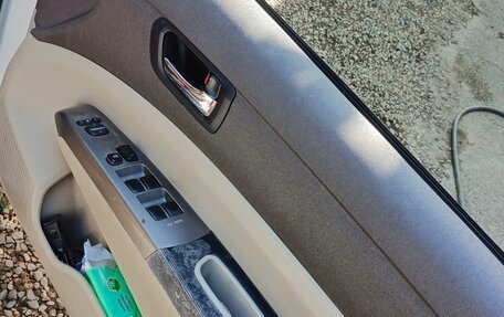 Toyota Prius, 2008 год, 650 000 рублей, 3 фотография