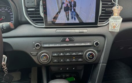 KIA Sportage IV рестайлинг, 2017 год, 1 629 000 рублей, 4 фотография