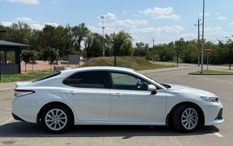 Toyota Camry, 2021 год, 2 990 000 рублей, 4 фотография