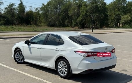Toyota Camry, 2021 год, 2 990 000 рублей, 3 фотография