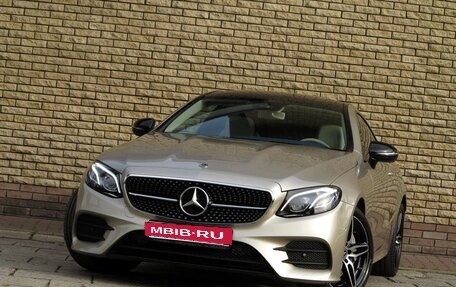 Mercedes-Benz E-Класс, 2017 год, 4 200 000 рублей, 1 фотография
