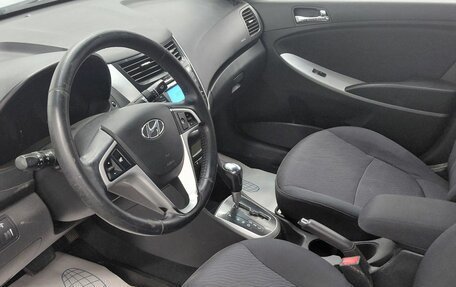 Hyundai Solaris II рестайлинг, 2011 год, 696 000 рублей, 9 фотография
