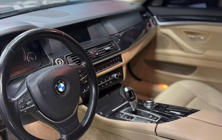 BMW 5 серия, 2013 год, 1 450 000 рублей, 29 фотография