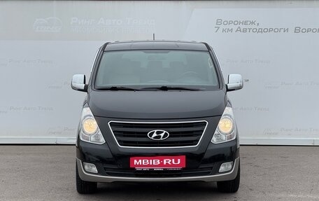 Hyundai H-1 II рестайлинг, 2016 год, 2 055 000 рублей, 3 фотография