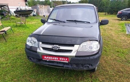 Chevrolet Niva I рестайлинг, 2010 год, 130 000 рублей, 1 фотография