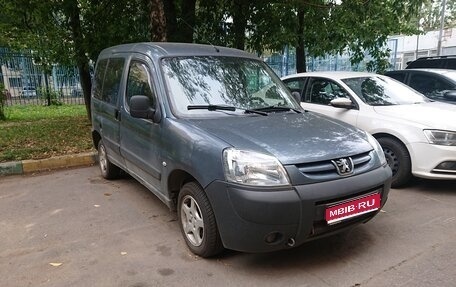 Peugeot Partner II рестайлинг 2, 2010 год, 550 000 рублей, 1 фотография