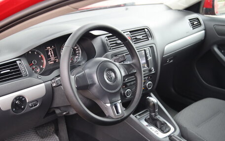 Volkswagen Jetta VI, 2012 год, 1 002 760 рублей, 15 фотография