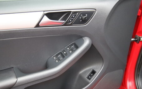 Volkswagen Jetta VI, 2012 год, 1 002 760 рублей, 16 фотография