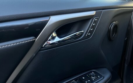Lexus RX IV рестайлинг, 2016 год, 2 649 000 рублей, 17 фотография
