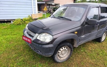 Chevrolet Niva I рестайлинг, 2010 год, 130 000 рублей, 5 фотография