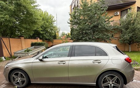 Mercedes-Benz A-Класс, 2019 год, 2 490 000 рублей, 11 фотография