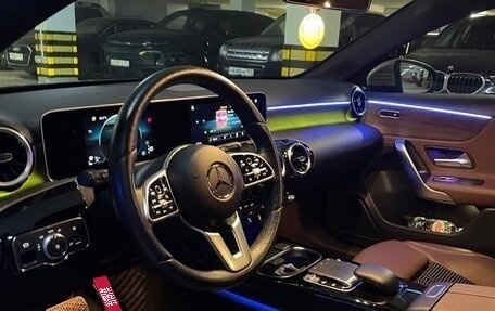Mercedes-Benz A-Класс, 2019 год, 2 490 000 рублей, 9 фотография