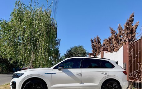 Volkswagen Touareg III, 2018 год, 3 777 000 рублей, 3 фотография