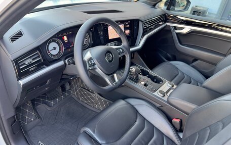 Volkswagen Touareg III, 2018 год, 3 777 000 рублей, 14 фотография