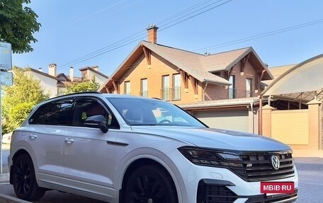 Volkswagen Touareg III, 2018 год, 3 777 000 рублей, 5 фотография