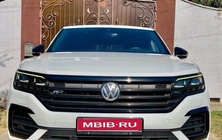 Volkswagen Touareg III, 2018 год, 3 777 000 рублей, 9 фотография