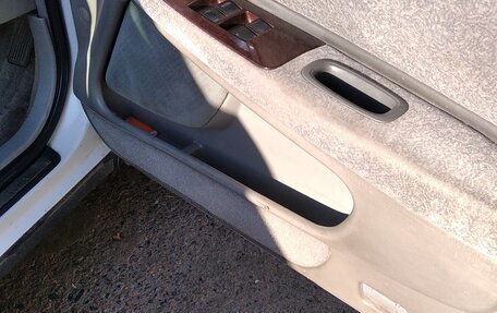 Toyota Cresta, 1998 год, 700 000 рублей, 16 фотография