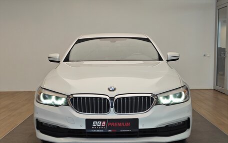 BMW 5 серия, 2019 год, 2 850 000 рублей, 2 фотография